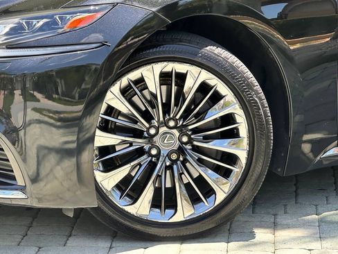 Used 2018 Lexus LS 500 AWD w/ Interior Upgrade Package image 3
