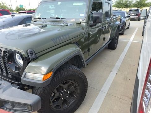 Used 2023 Jeep Gladiator Sport AWD/4WD image 2