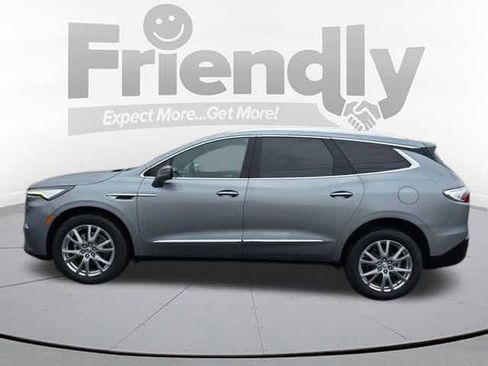 Used 2023 Buick Enclave Essence w/ Experience Buick Package image 8