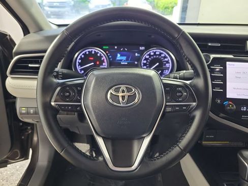 Used 2019 Toyota Camry XLE FWD image 26