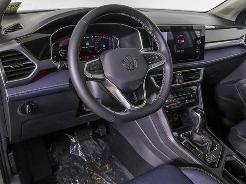 New 2026 Volkswagen Taos SEL image 3