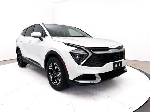 Certified 2024 Kia Sportage LX FWD image 11