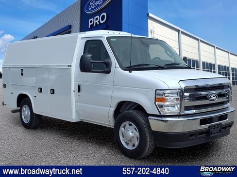 New 2026 Ford E-350 and Econoline 350 Super Duty w/ Power Equipment Group RWD image 1