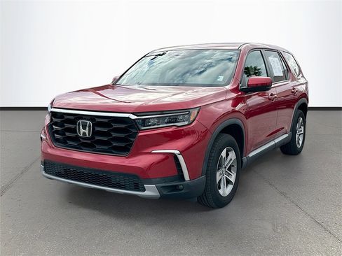 Used 2023 Honda Pilot EX-L image 3