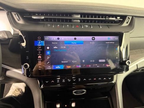 New 2026 Jeep Grand Cherokee Limited AWD/4WD image 17