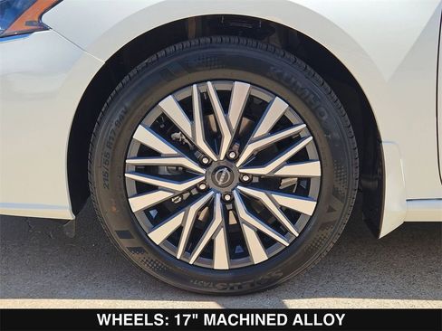 New 2025 Nissan Altima 2.5 SV image 28