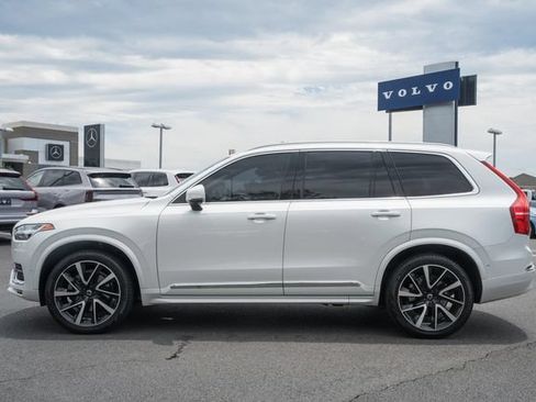 Certified 2023 Volvo XC90 B6 Plus AWD/4WD image 4