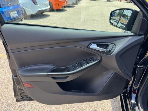 Used 2017 Ford Focus RS AWD/4WD image 17