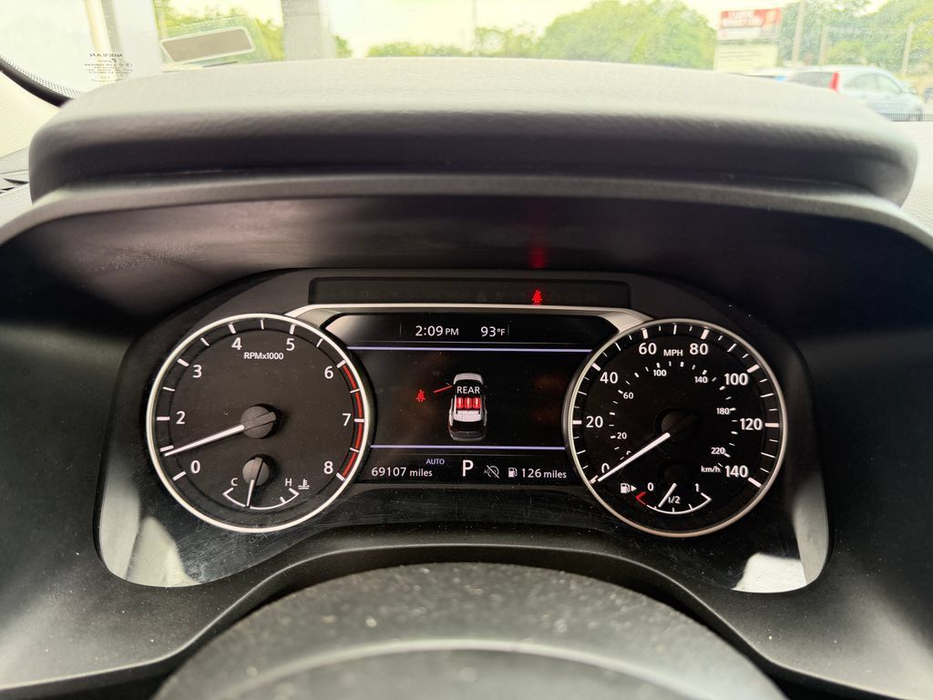 Used 2024 Nissan Rogue SV AWD/4WD image 17