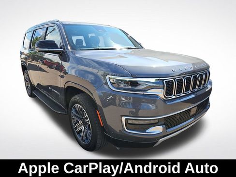 Used 2024 Jeep Wagoneer Series II w/ Flexible Seating Group AWD/4WD image 8