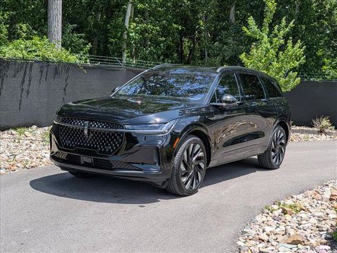 Used 2024 Lincoln Nautilus Reserve w/ Equipment Group 202A AWD/4WD image 1