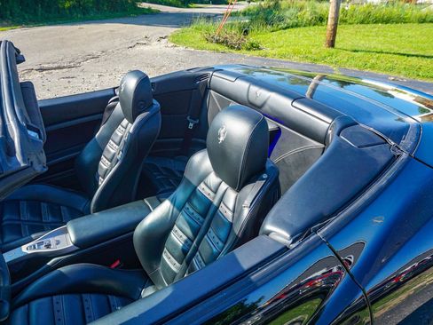 Used 2011 Ferrari California RWD image 37