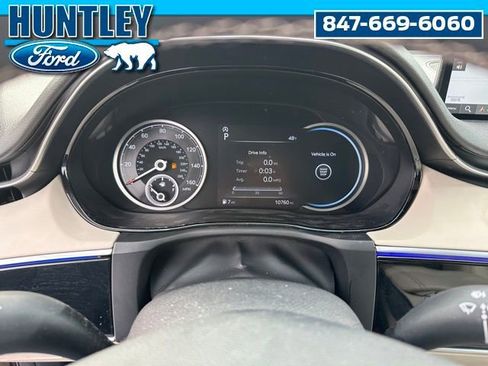 Used 2024 Genesis GV70 2.5T w/ Advanced Package AWD/4WD image 34