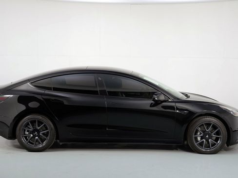 Used 2022 Tesla Model 3 image 53