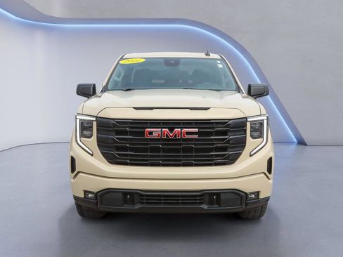 Used 2022 GMC Sierra 1500 Elevation image 9