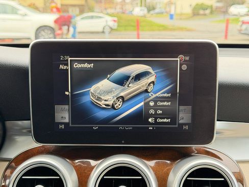 Used 2019 Mercedes-Benz GLC 300 4MATIC image 57