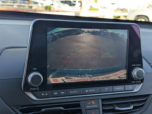 Certified 2022 Nissan Altima 2.5 SR image 30