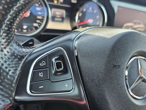 Used 2018 Mercedes-Benz E 300 w/ Premium 1 Package image 39