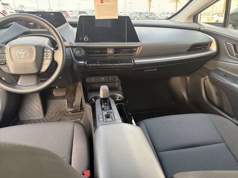 Certified 2025 Toyota Prius LE FWD image 14