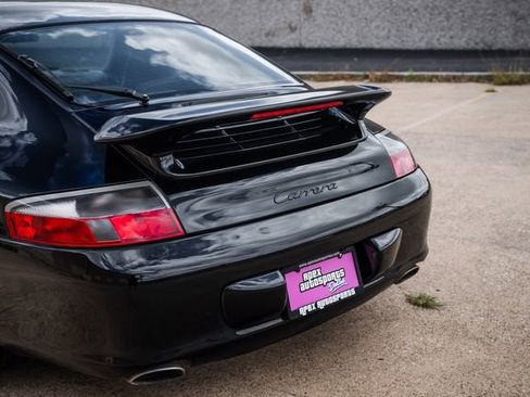 Used 2002 Porsche 911 Carrera RWD image 27