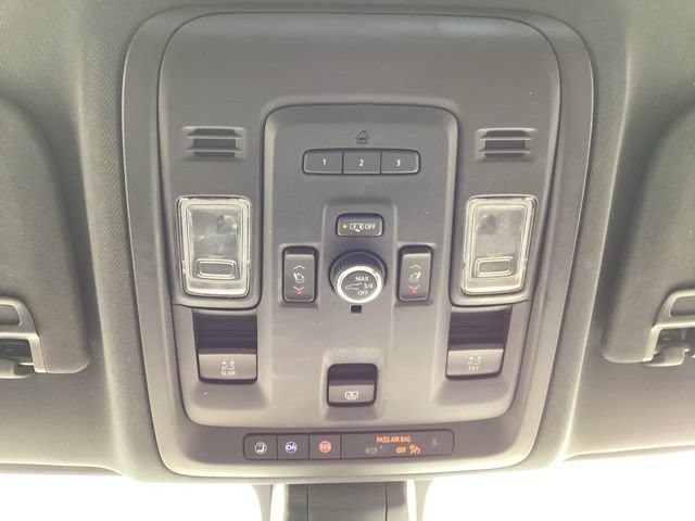 Used 2021 Chevrolet Tahoe Premier w/ Premium Package AWD/4WD image 21