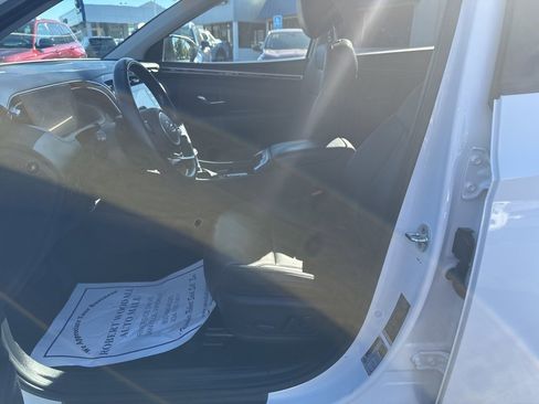 Used 2023 Hyundai Tucson SEL w/ Convenience Package image 15