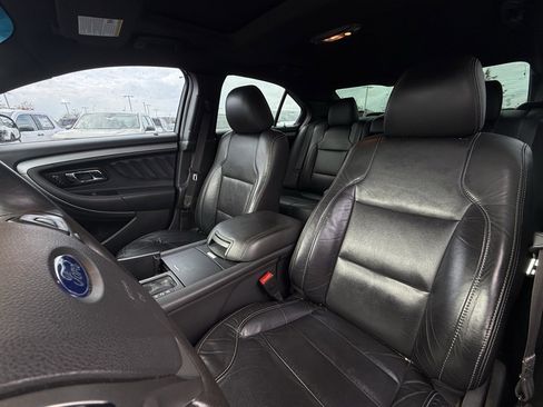 Used 2015 Ford Taurus SEL w/ Equipment Group 201A image 22