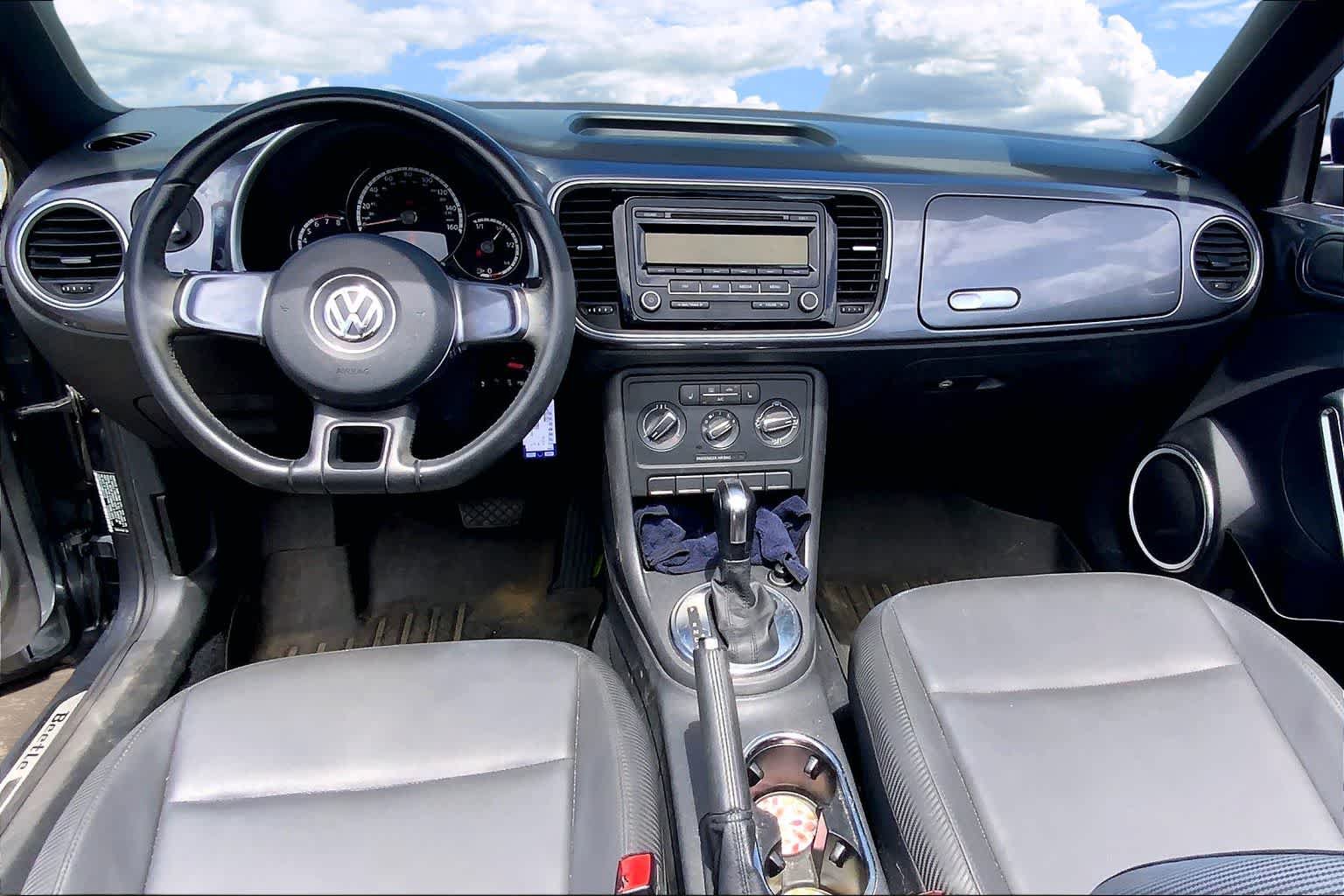 Used 2013 Volkswagen Beetle 2.5 FWD image 10