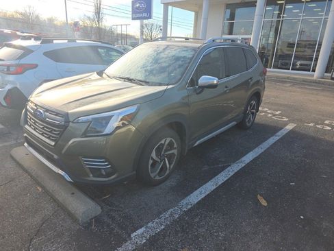 Used 2022 Subaru Forester Touring image 1