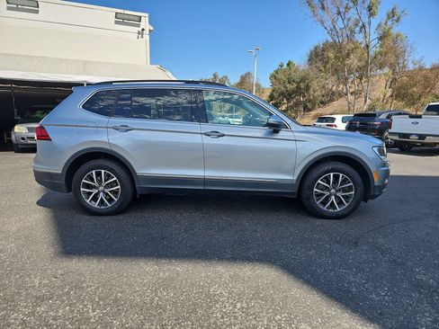 Used 2020 Volkswagen Tiguan SE FWD image 4