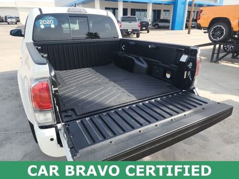 Used 2020 Toyota Tacoma TRD Sport w/ Technology Package image 14