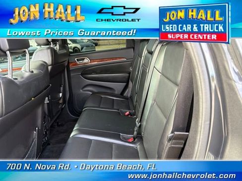 Used 2011 Jeep Grand Cherokee Limited w/ Luxury Group II image 23