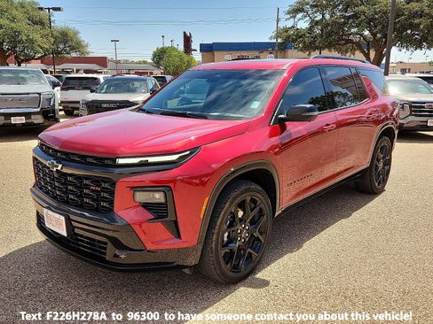 Used 2024 Chevrolet Traverse RS FWD image 1