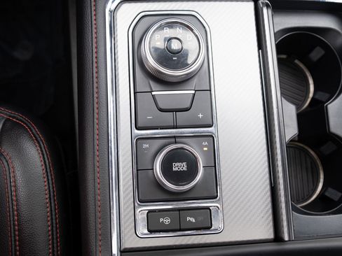 Used 2020 Ford Expedition Limited w/ Equipment Group 303A image 6