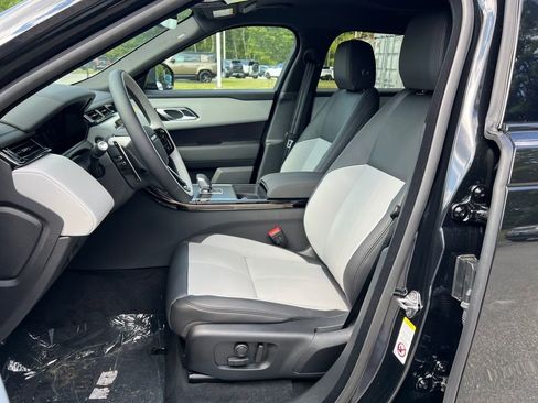 New 2026 Land Rover Range Rover Velar Dynamic SE image 12