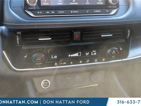 Used 2021 Nissan Rogue SV w/ Premium Package image 10