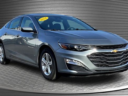 Used 2024 Chevrolet Malibu LT image 1