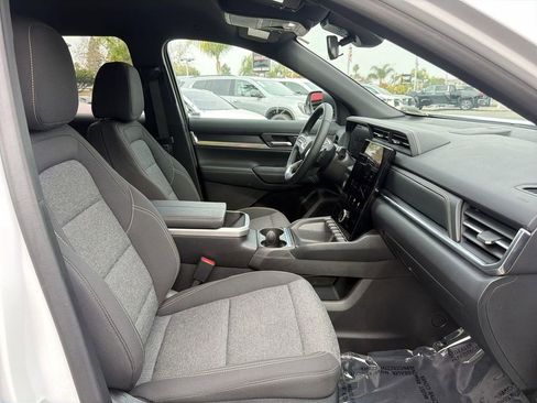 Used 2025 GMC Terrain Elevation image 32