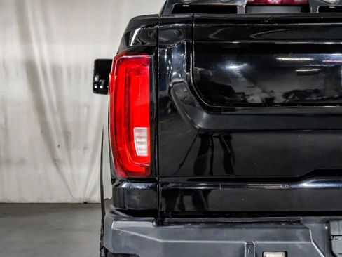 Used 2022 GMC Sierra 2500 Denali w/ Denali Ultimate Package AWD/4WD image 40