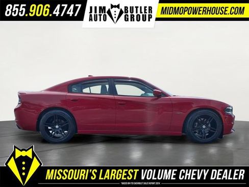 Used 2015 Dodge Charger R/T RWD image 2