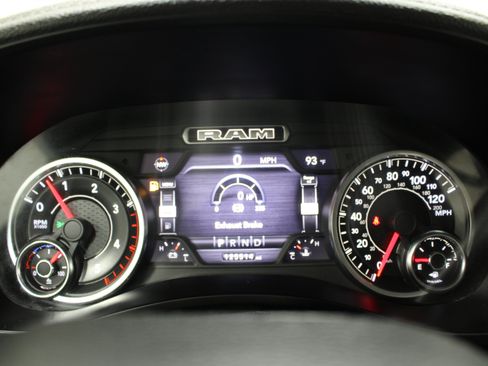 Used 2019 RAM 2500 Laramie AWD/4WD image 14