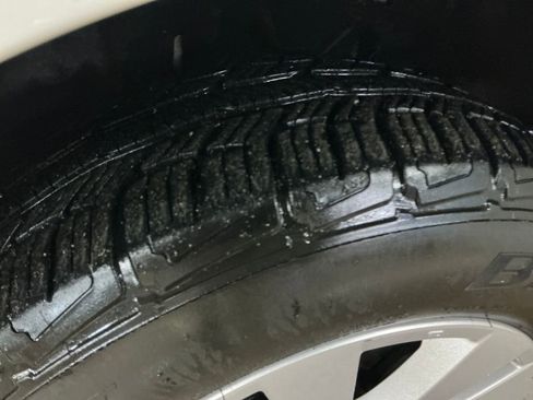 Used 2019 Subaru Outback 2.5i Premium image 27