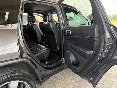 Used 2015 Jeep Grand Cherokee Limited w/ Luxury Group II AWD/4WD image 13