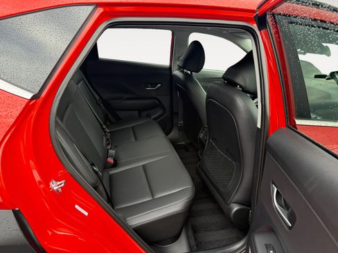 Certified 2025 Hyundai Kona Limited image 18