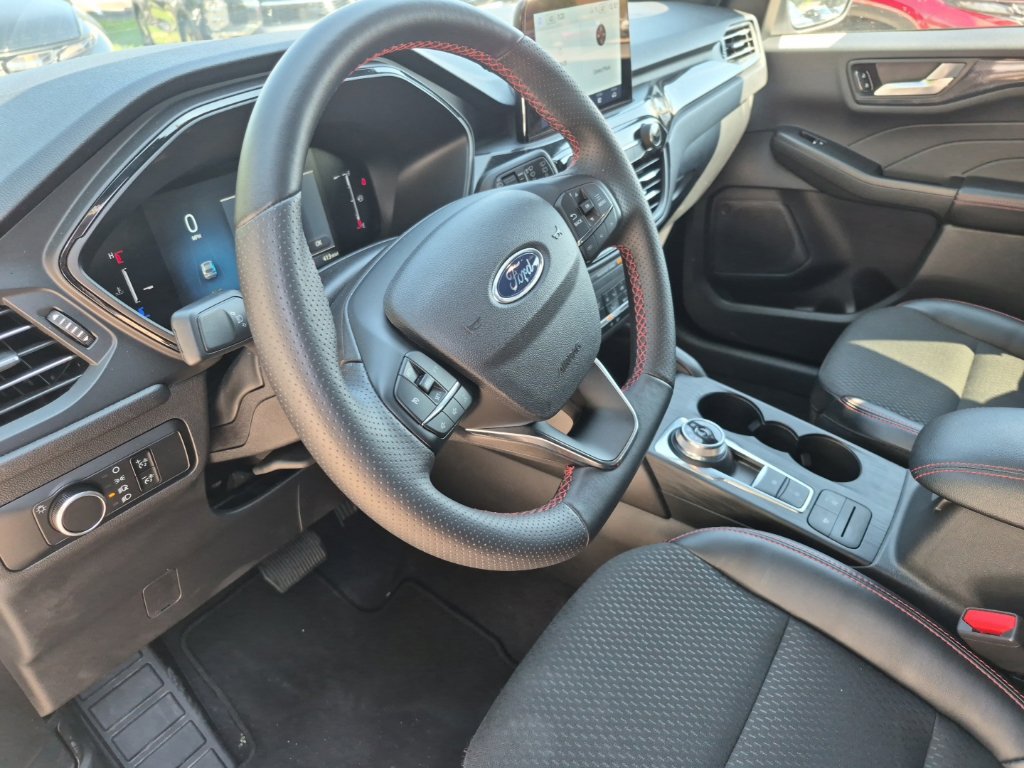 Used 2026 Ford Escape ST-Line FWD image 7