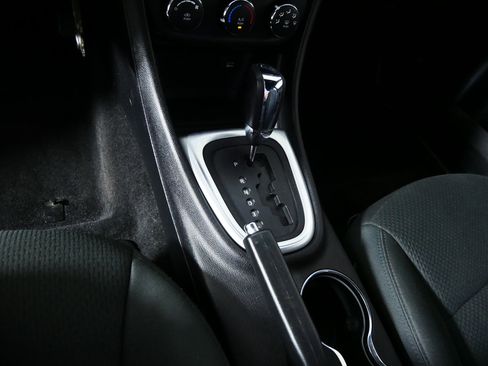 Used 2011 Chrysler 200 LX FWD image 24