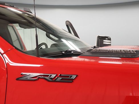 Used 2024 Chevrolet Silverado 2500 ZR2 AWD/4WD image 29