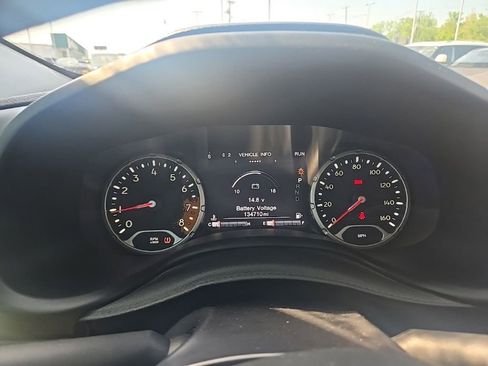 Used 2017 Jeep Renegade Altitude AWD/4WD image 11