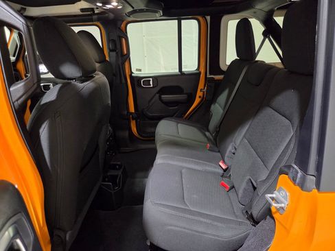 Used 2021 Jeep Wrangler Unlimited Sport AWD/4WD image 16