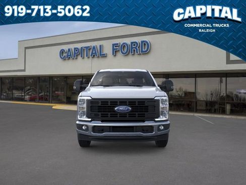 New 2026 Ford F250 XL w/ XL Chrome Package RWD image 6